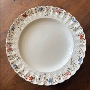Copeland Spode Wicker Dale Fine China Dinner Plate with Scalloped Edge 10.5”